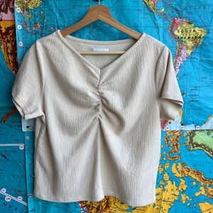 OAK + FORT Cream Textured V-Neck Short Sleeve Top